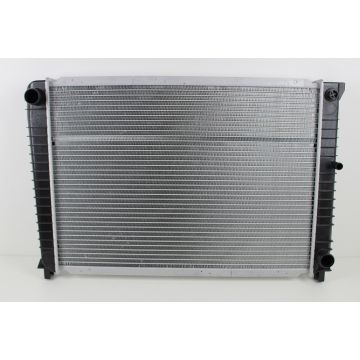 RADIATOR VOLVO 940  MANUELL(590 X416 X32 MM)  8603854