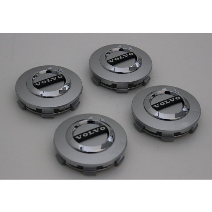 Senterkopp Volvo mange modeller der 64mm. Lys sølv sett