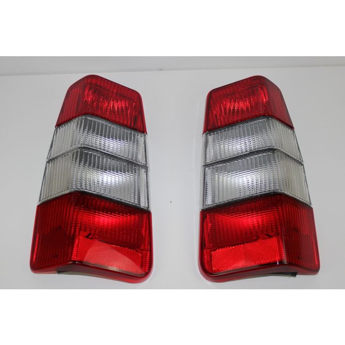 TILBUDSPAKKE BAKLAMPER 240 STV(245)-81>93 MED HVIT BLINK
