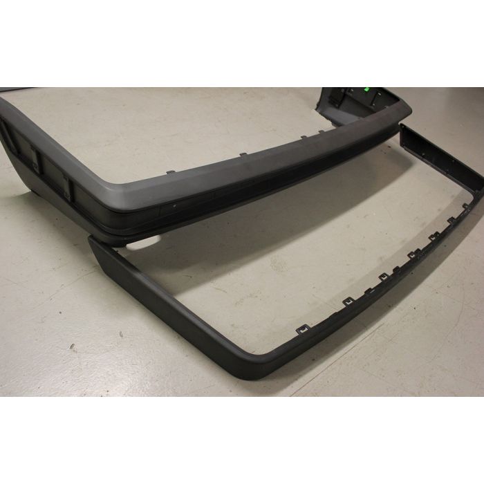 STØTFANGERPLAST M/LIST BAK VOLVO 400