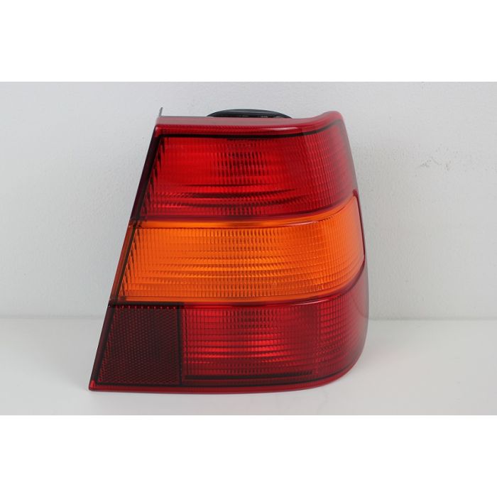 BAKLAMPE 944 YTRE HØYRE SIDE ORG.