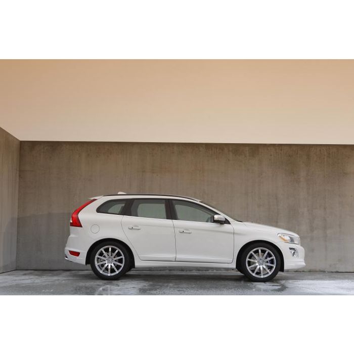 STYLINGKIT / BODYKIT XC60  Frontleppe,bakskjørt og eksos